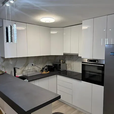 D Apartment *